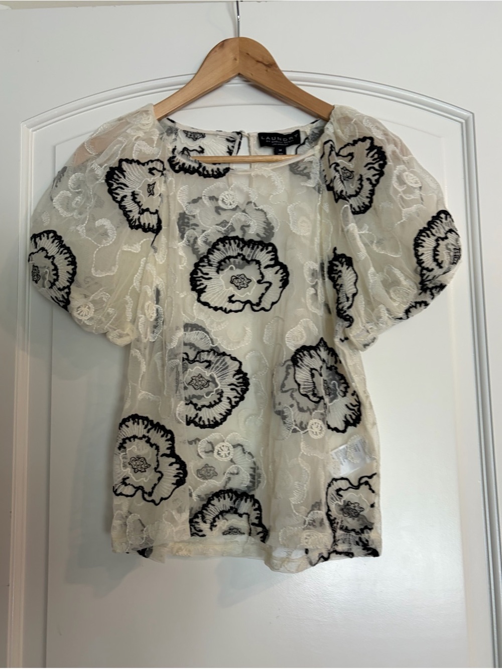 Laundry by Shelli Segal Cream Black Floral Embroidered Mesh Puff Sleeve Blouse M